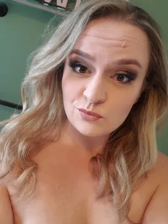 OnlyFans cuenta shybutdangerous avatar 1