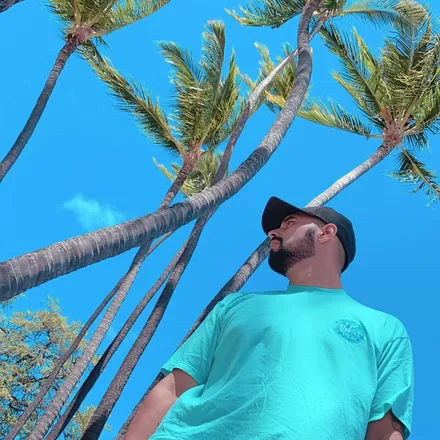 OnlyFans cuenta mr.brown2020 header 2