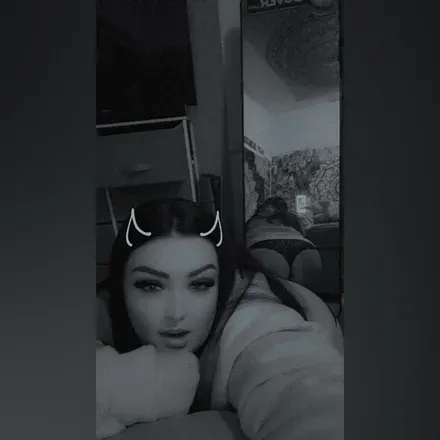 OnlyFans cuenta neshhammett header 2