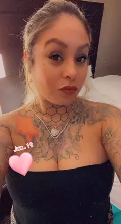 OnlyFans cuenta tattooedskye avatar 1