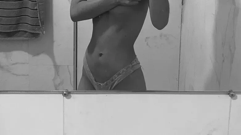 OnlyFans cuenta itsmoonlightbae header 1