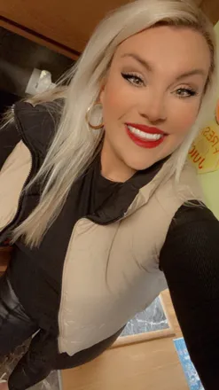 OnlyFans cuenta harleyblonde header 2