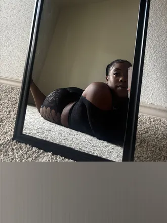 OnlyFans account  londynncheekz header 2