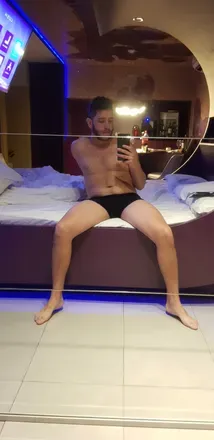 OnlyFans cuenta alisondelanjelo header 2