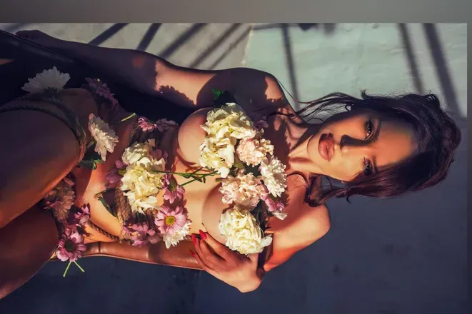 OnlyFans account  vickyduchessvip header 2