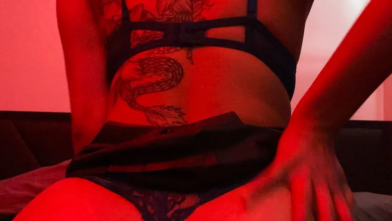 OnlyFans cuenta naisnewds header 2