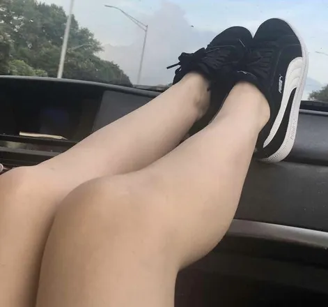 OnlyFans cuenta rane_5foot_something_ header 2