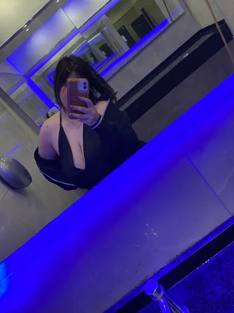 OnlyFans of ladyaprill