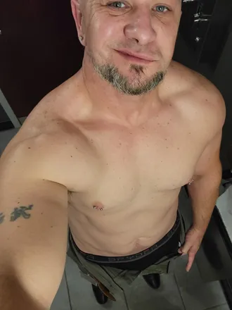 OnlyFans account  rated_d header 2