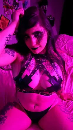 OnlyFans cuenta faelyngray avatar 1
