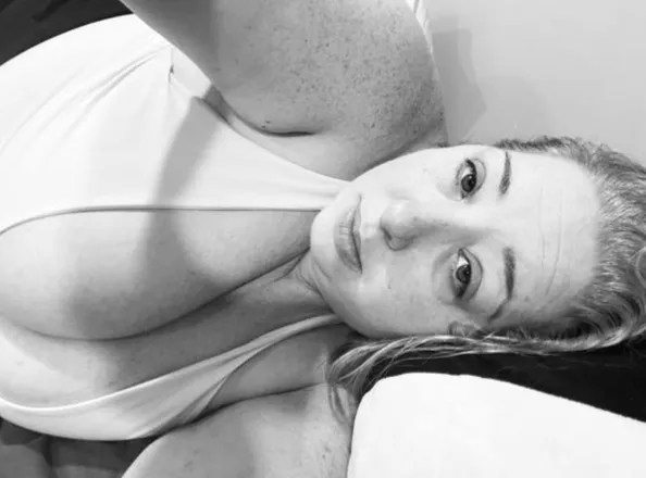 OnlyFans account  pennyspicyandsweet header 2