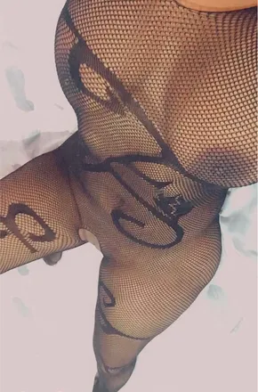 OnlyFans cuenta touchpeaches header 2