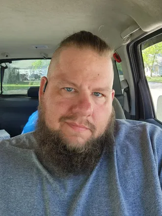 OnlyFans cuenta bearded_willi header 2