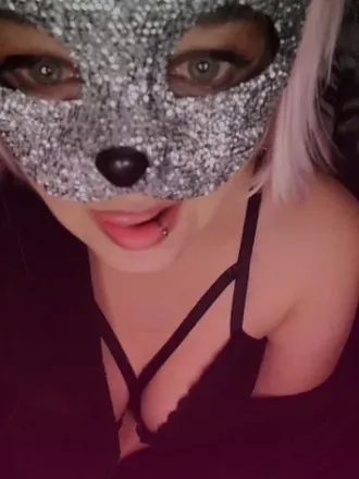 OnlyFans cuenta yummy_minx header 2