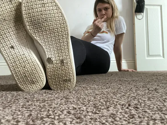 OnlyFans cuenta smokinlittlej header 1