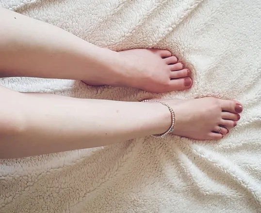 OnlyFans account  luckymoonkitty header 2