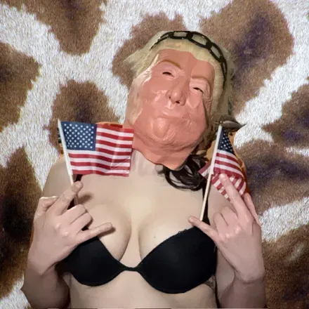 OnlyFans cuenta impeachthisbush avatar 1