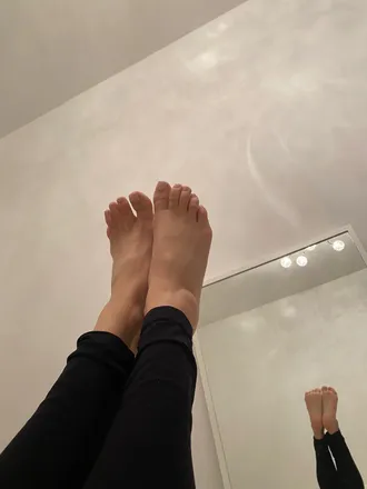 OnlyFans cuenta cindysfeets header 2