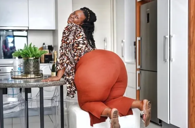 OnlyFans cuenta zama_thebutt header 2