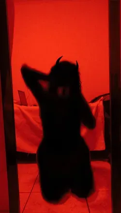 OnlyFans cuenta liliths_witch avatar 1