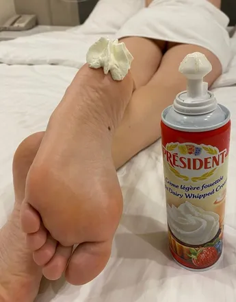 OnlyFans cuenta virginfeet5425 header 2