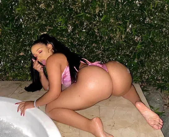 OnlyFans cuenta morel1 header 2