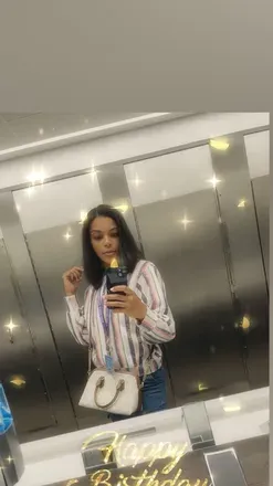 OnlyFans cuenta prettyredvette29 header 2