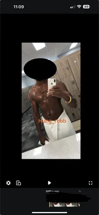 OnlyFans account  hung_robb header 2