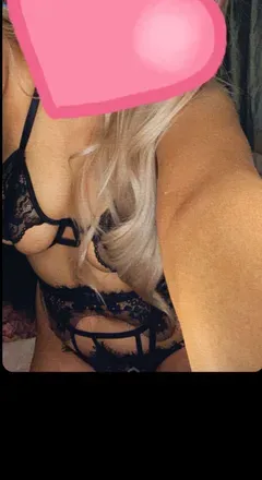 OnlyFans cuenta baaaadblondiex avatar 1