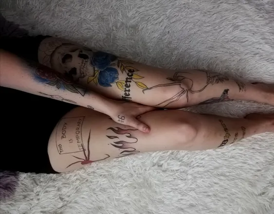 OnlyFans cuenta scratcheduwu header 2