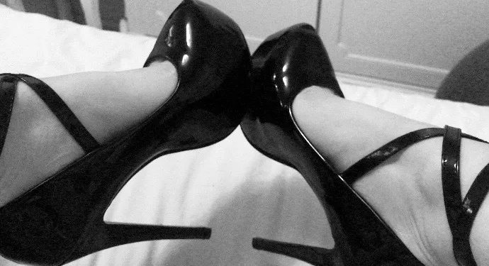 OnlyFans account  littleladyviktoria header 2