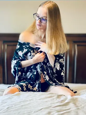 OnlyFans cuenta sweetandpetitemama avatar 1