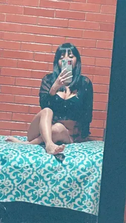 OnlyFans account  valitz header 2