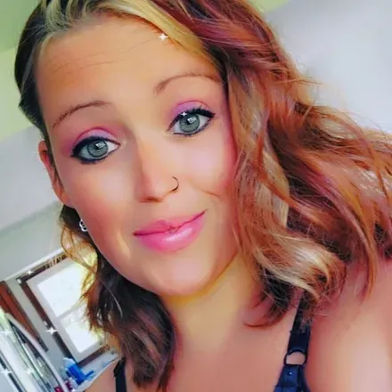 OnlyFans account  kurvyfirewife avatar 1