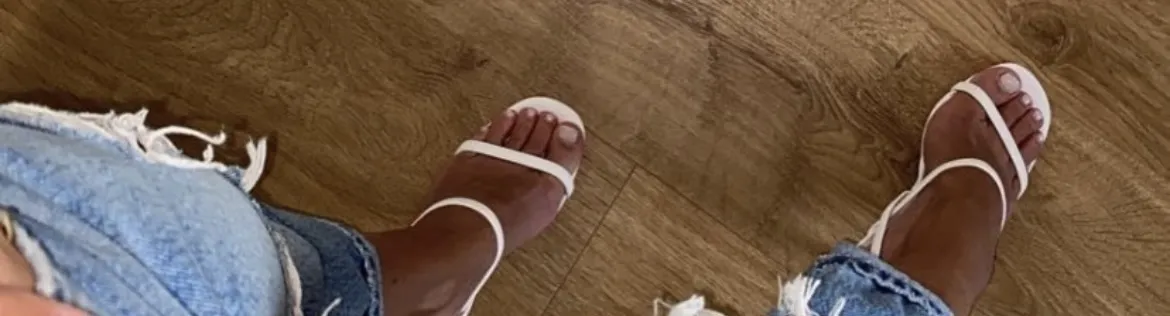 OnlyFans cuenta tinysweetiefeet header 2
