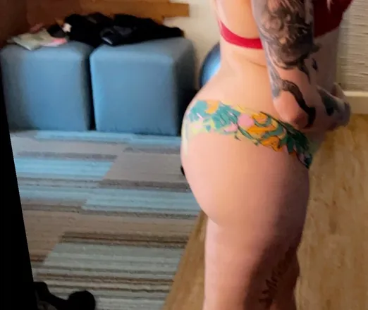 OnlyFans cuenta rae_lynn23 header 2