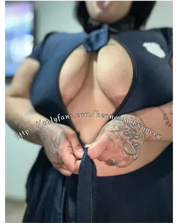 OnlyFans account  hennessybbwqueen header 2