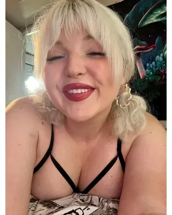 OnlyFans cuenta cremedelagoddess avatar 1