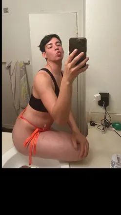 OnlyFans account  thicc_italian101 avatar 1