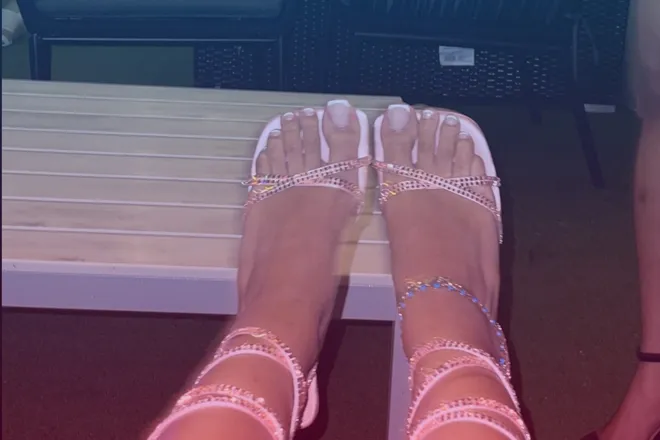 OnlyFans cuenta indiesfeet header 2
