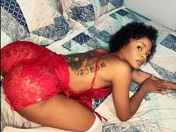OnlyFans cuenta itsuchan header 2