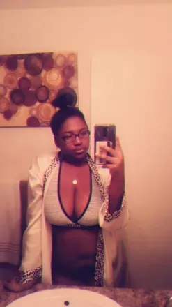 OnlyFans account  roseegold112 avatar 1