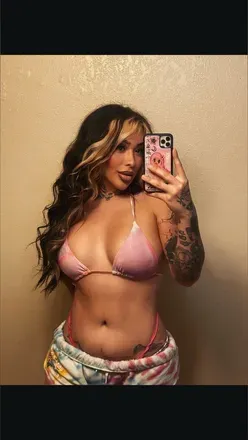 OnlyFans cuenta monicaaalvaarez header 2