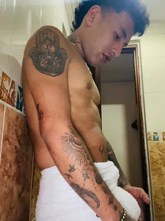 OnlyFans cuenta matheo_xlatin header 2