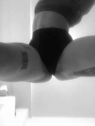 OnlyFans cuenta eeemmmthegoddess header 2