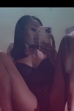 OnlyFans cuenta princessxxx23 header 2