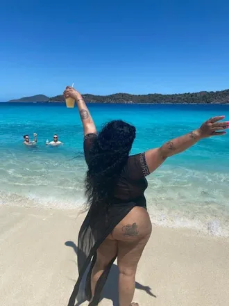OnlyFans cuenta momasexy header 2