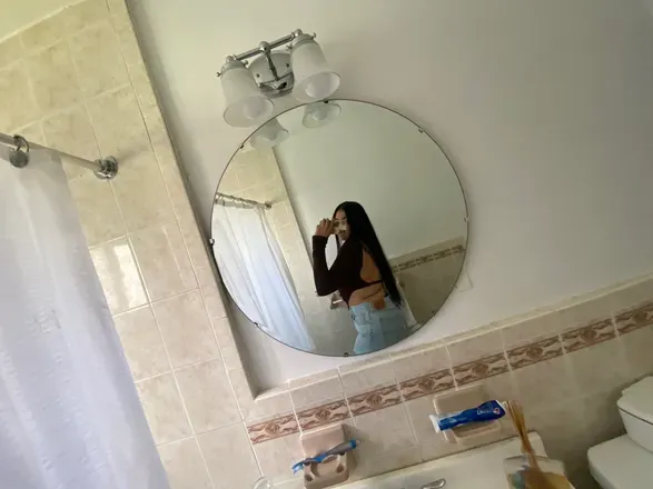 OnlyFans account  looopisss avatar 1