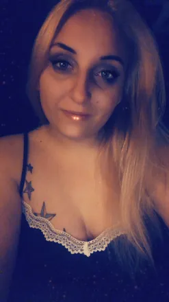 OnlyFans cuenta lady_firefighter header 2