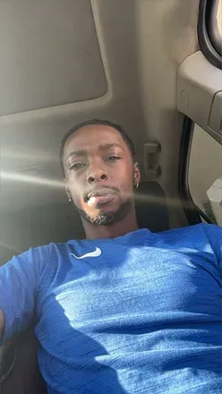 OnlyFans account  dingogreenlee avatar 1